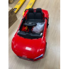 Coche Eléctrico Infantil Audi Modelo 8 con Licencia de 12 V.