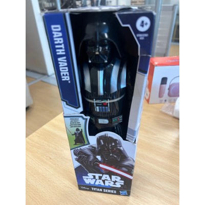 Star Wars Titan Series, figura y accesorio de Darth Vader de 30 cm
