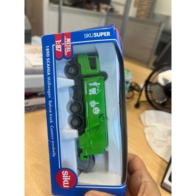 camión de basura Scania FAUN Variopress de la marca Siku, referencia 1890, a escala 1:87.
