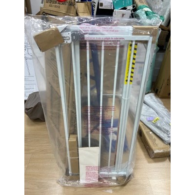 Barrera de seguridad marca Regalo , Safety Easy Step – para bebés 73,6–90 cm