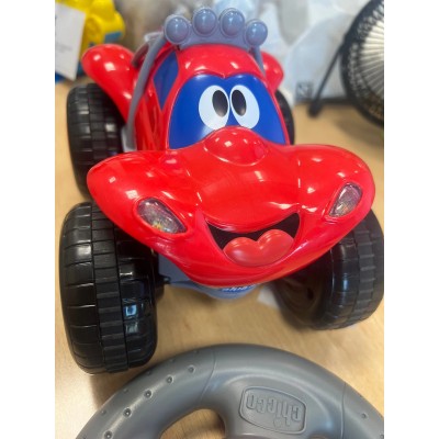 coche teledirigido Chicco Billy Bigwheels en rojo