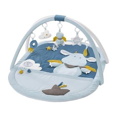 Fehn Little Castle — Manta de actividades 3D con arco y juguetes colgantes